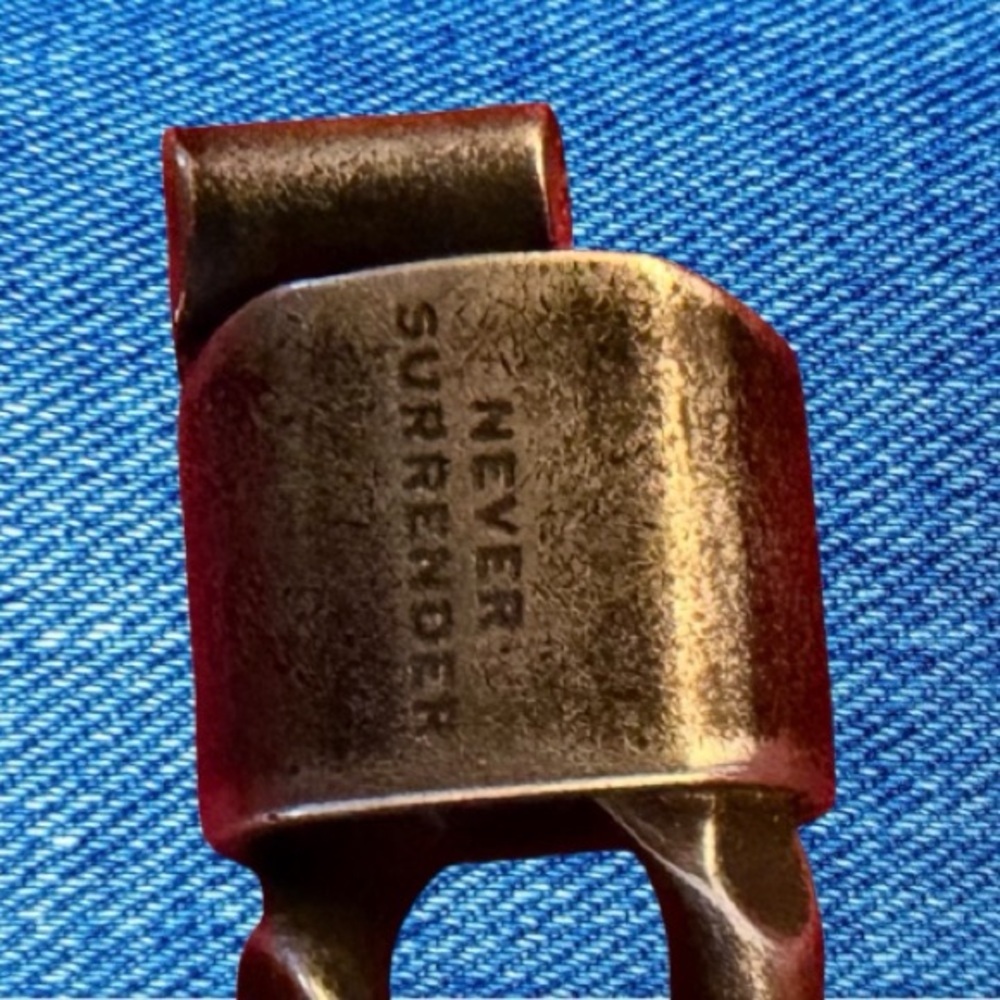 The Hero Company Knights Templar "Never Retreat, Never Surrender" Bracelet - Picture 6 of 6